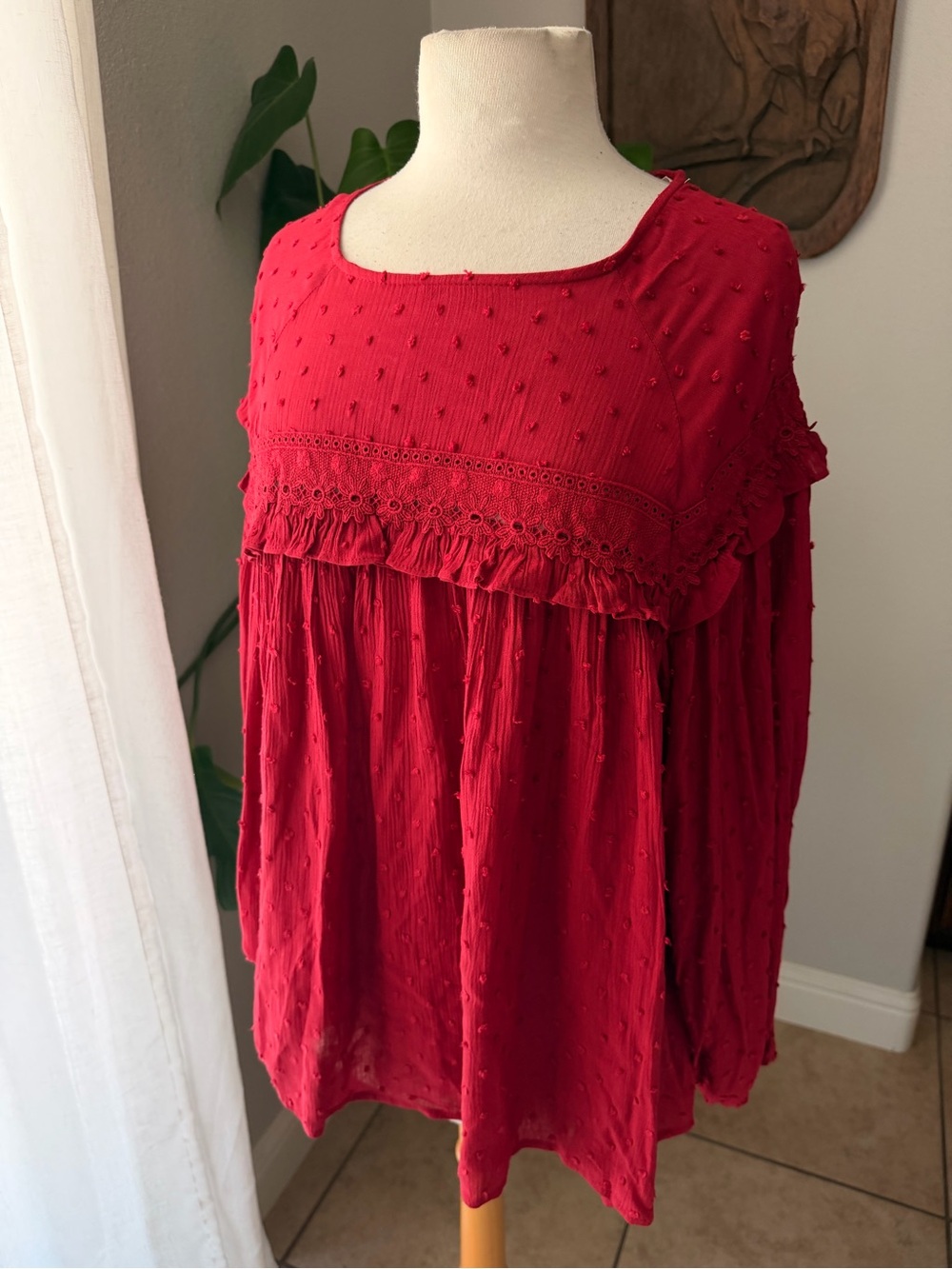 Vine & Love Red Swiss Dot Lace Ruffle Lace-Up Blouse Size Large